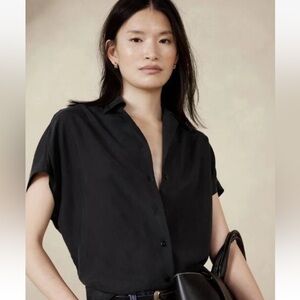 NWT BANANA REPUBLIC RESORT BLACK SILK BLOUSE M TALL